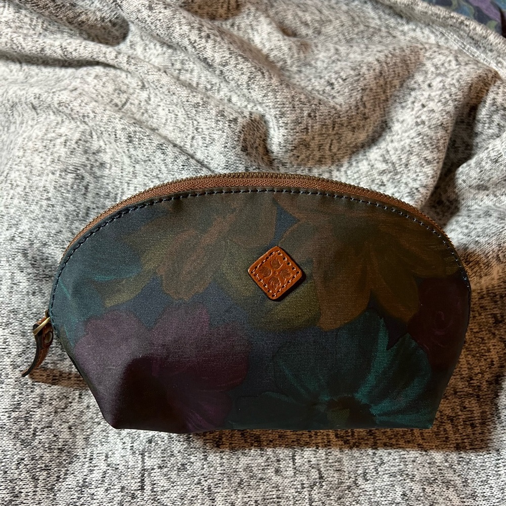 Patricia Nash Patina Coated Cosmetics Case Peruvian Painting - A